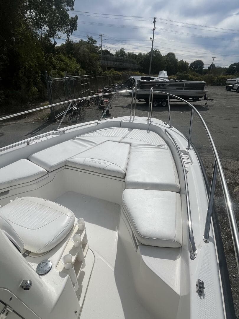 2008 Boston Whaler 230 Dauntless — photo 8