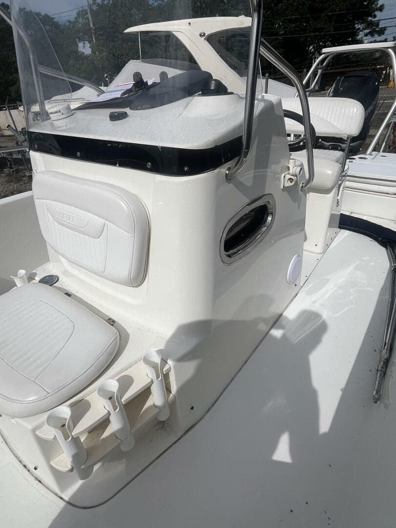 2008 Boston Whaler 230 Dauntless — photo 10