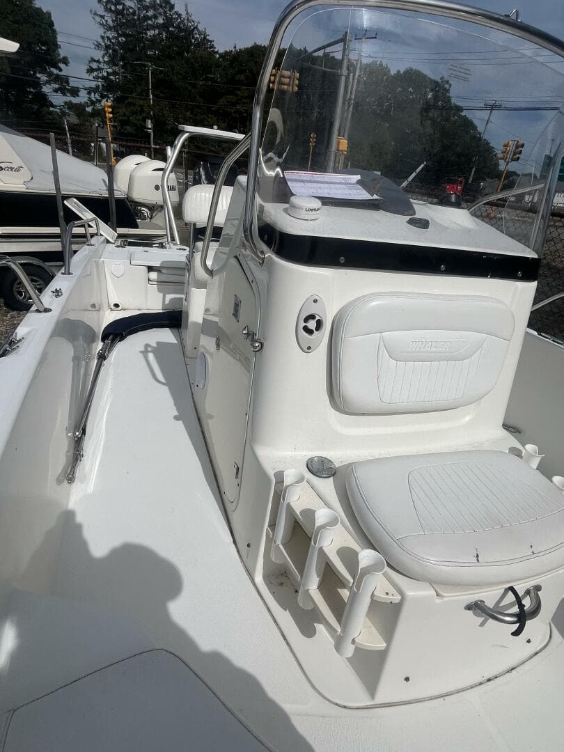 2008 Boston Whaler 230 Dauntless — photo 11