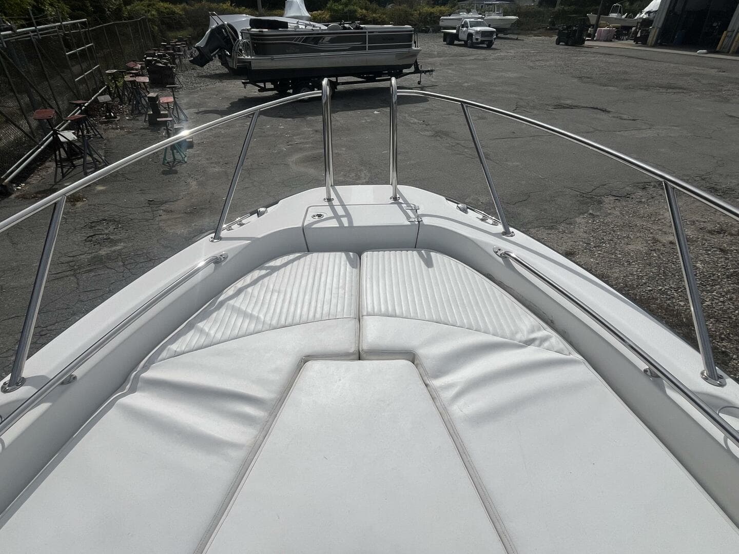 2008 Boston Whaler 230 Dauntless — photo 6