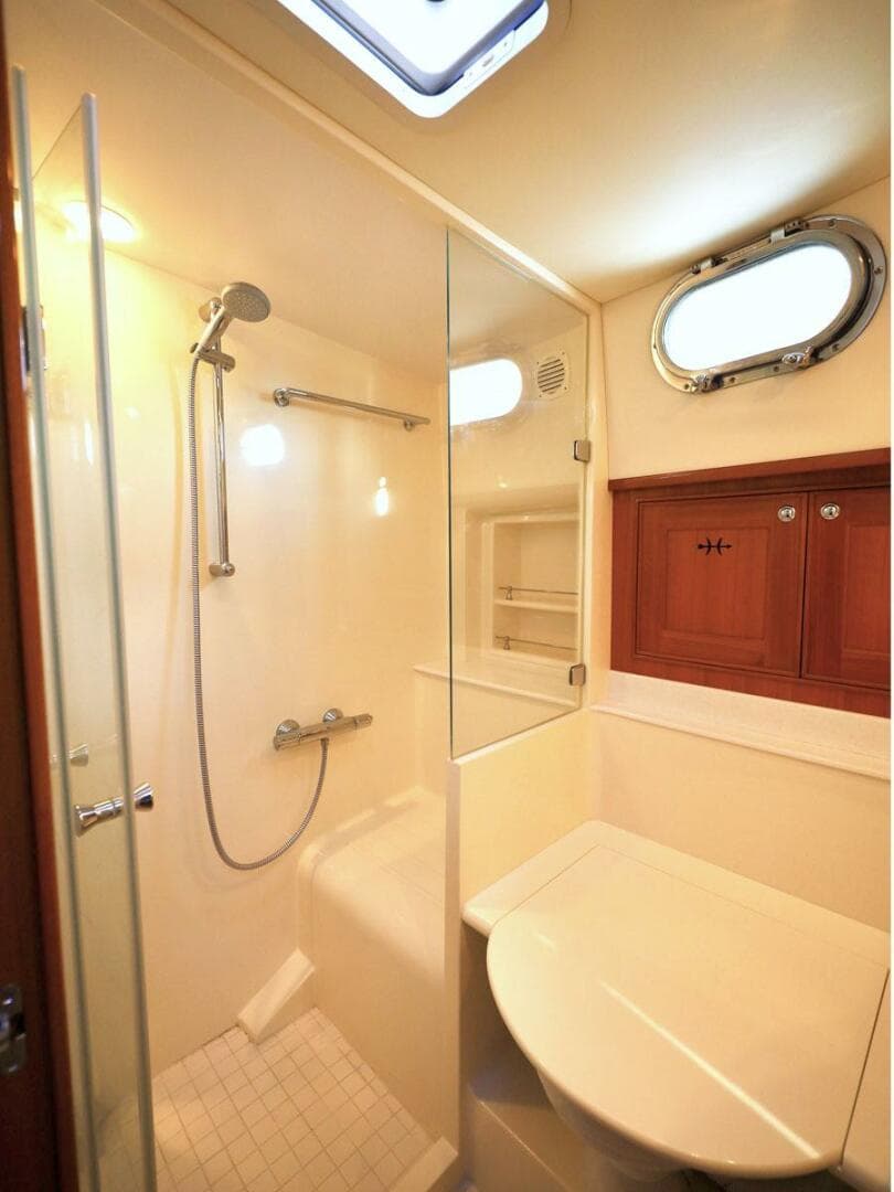 2014 Hunt Yachts — photo 29