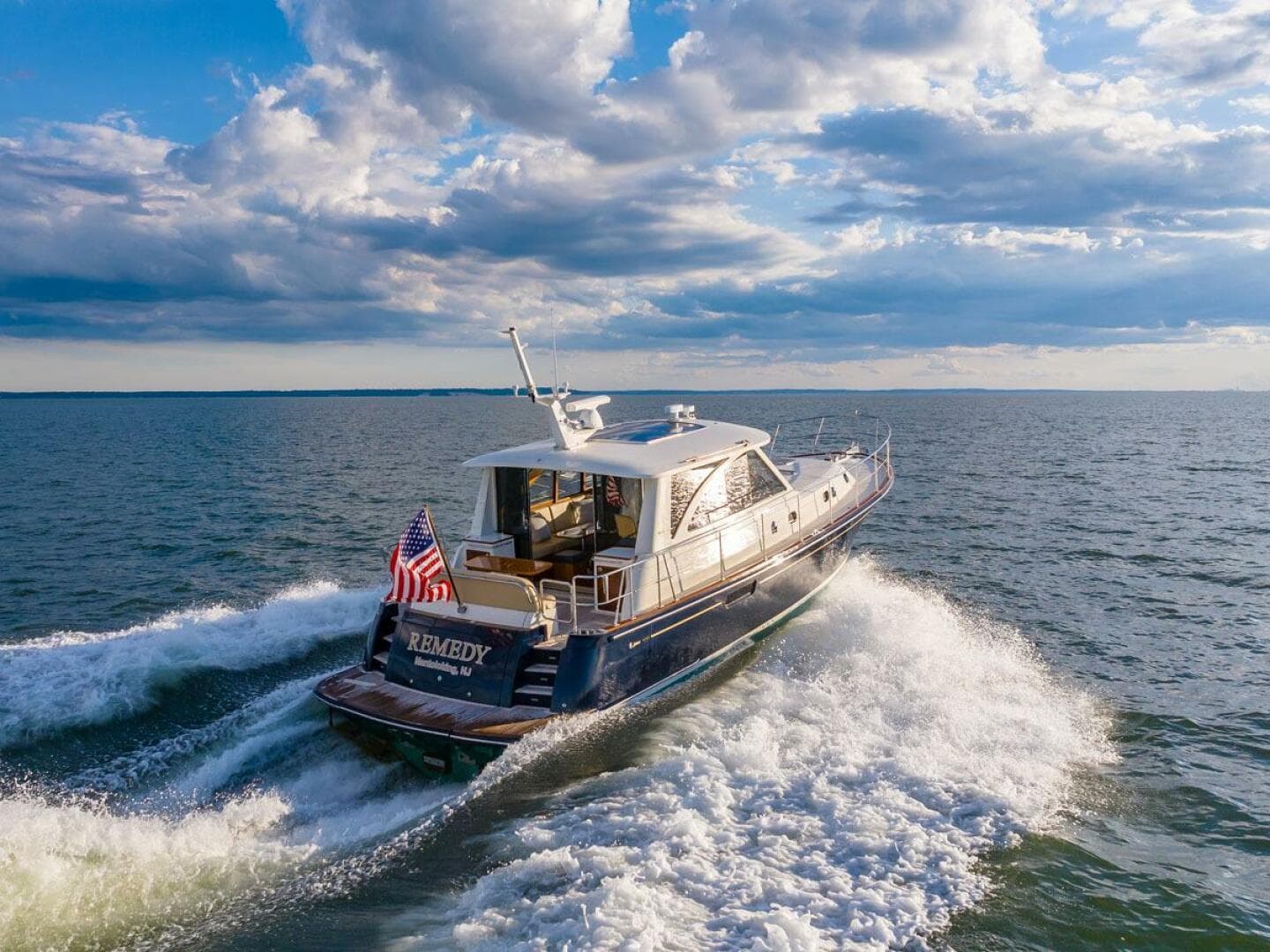 2014 Hunt Yachts — photo 35