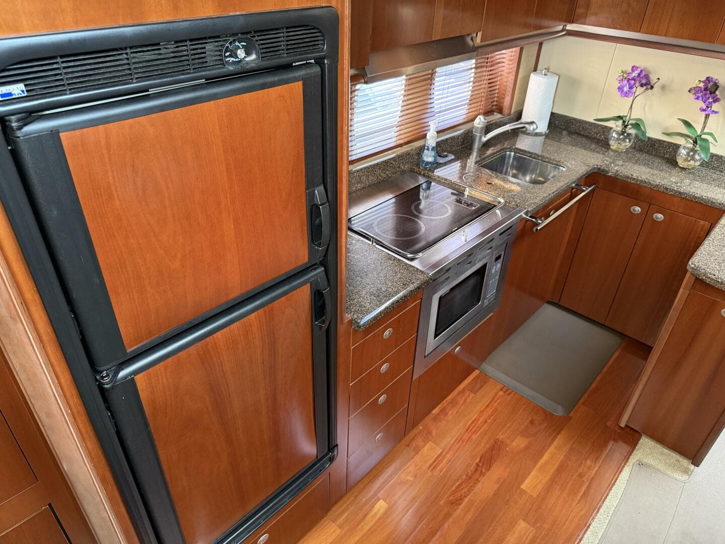 2006 Sea Ray 48 Sundancer — photo 49