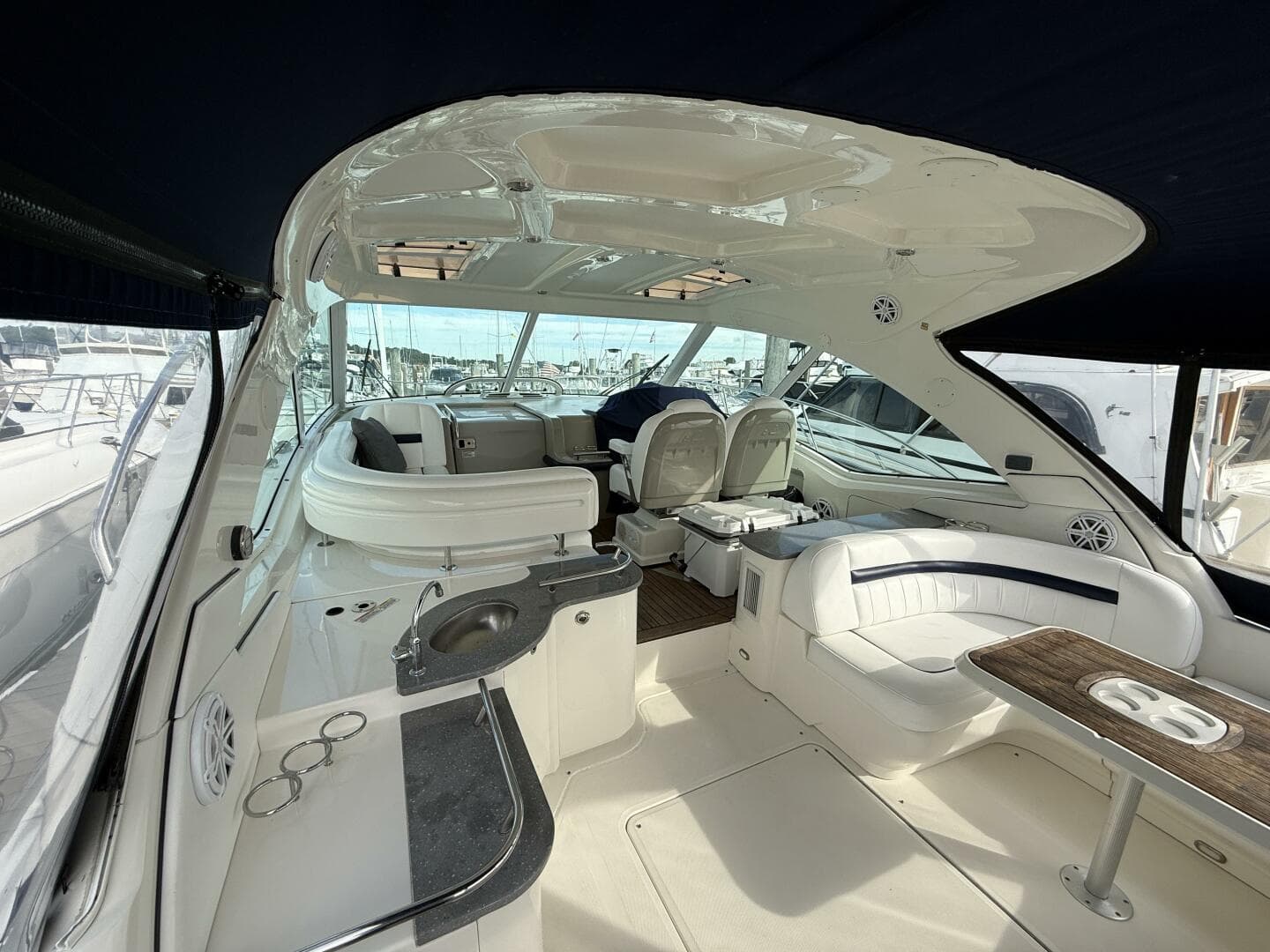 2006 Sea Ray 48 Sundancer — photo 11