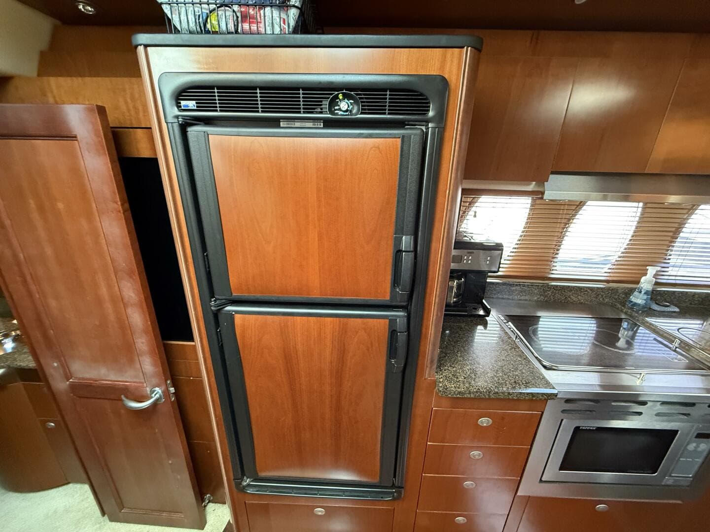 2006 Sea Ray 48 Sundancer — photo 57