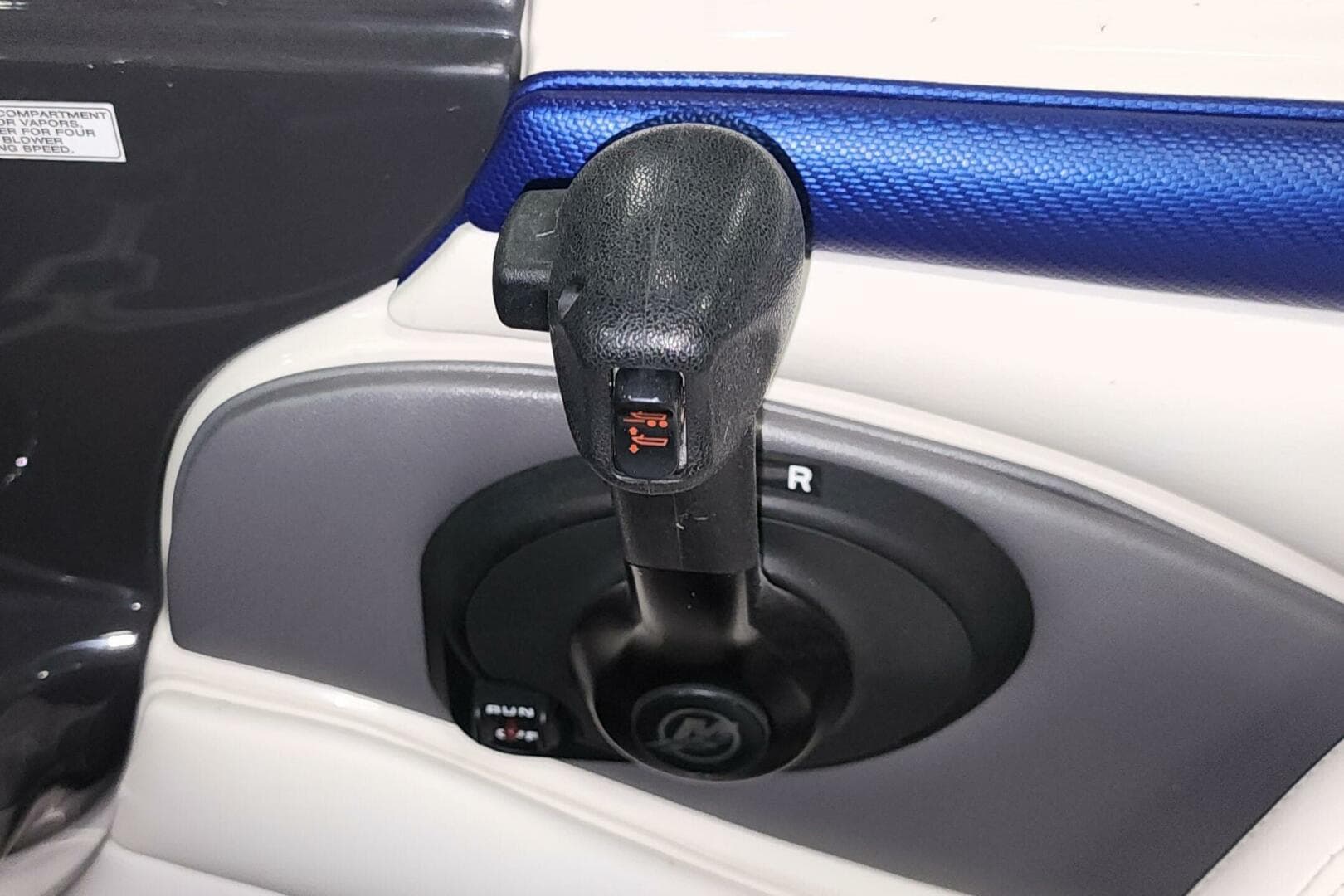 2014 Monterey — photo 15