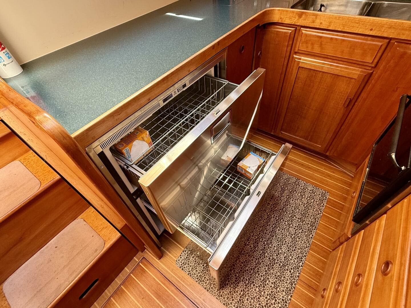 1997 Sabre Line 47 — photo 46