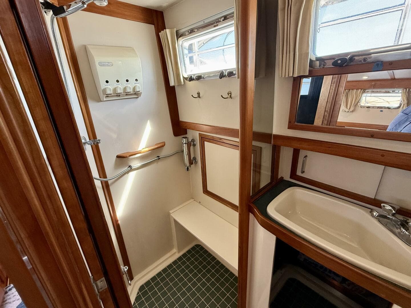 1997 Sabre Line 47 — photo 68