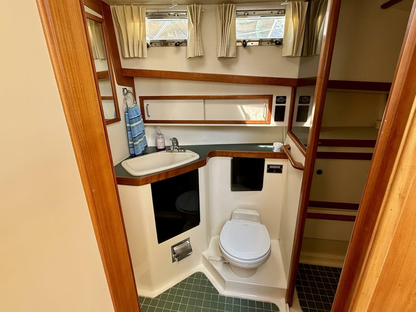 1997 Sabre Line 47 — photo 44