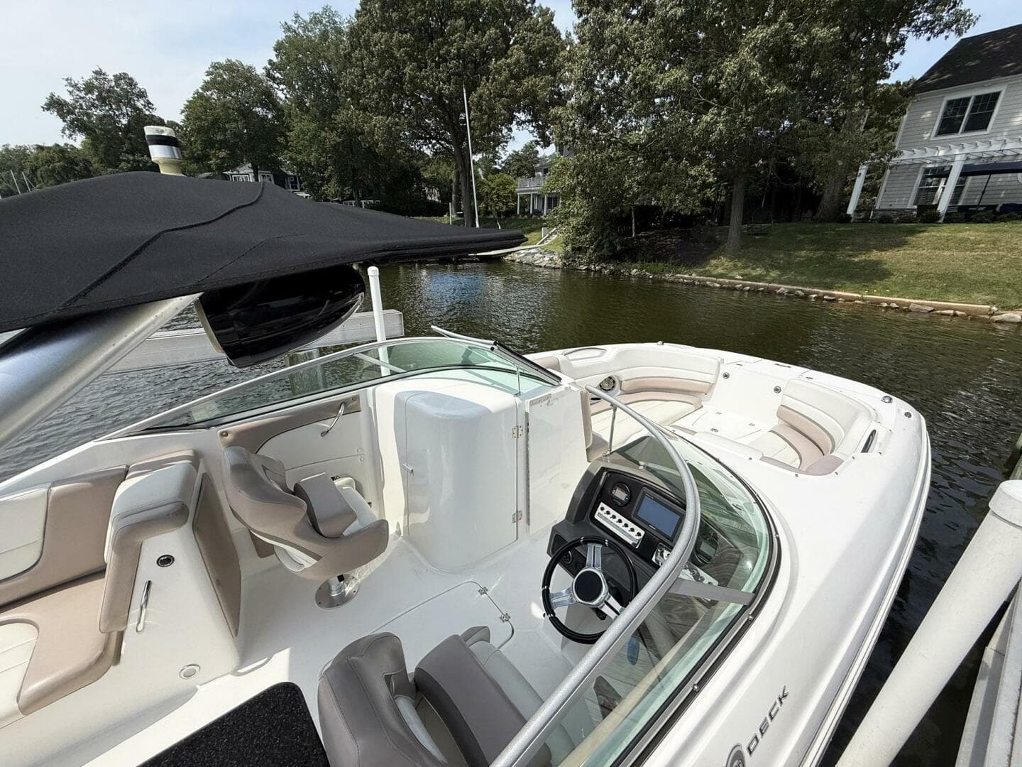 2014 Hurricane Sundeck 2690 OB — photo 5
