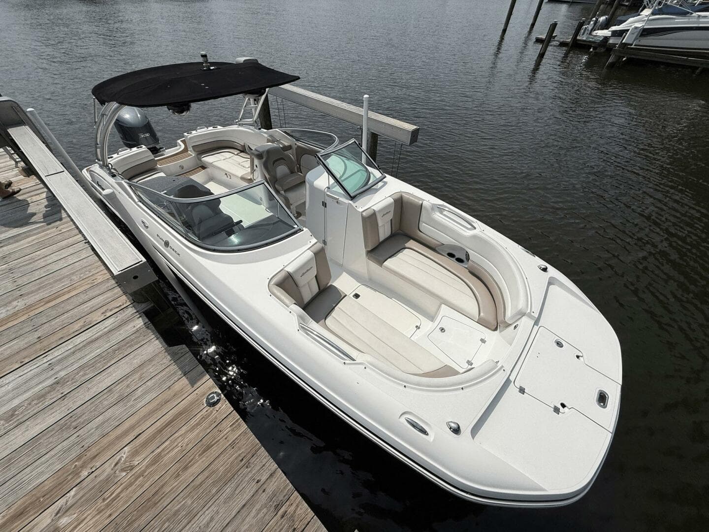 2014 Hurricane Sundeck 2690 OB — photo 2
