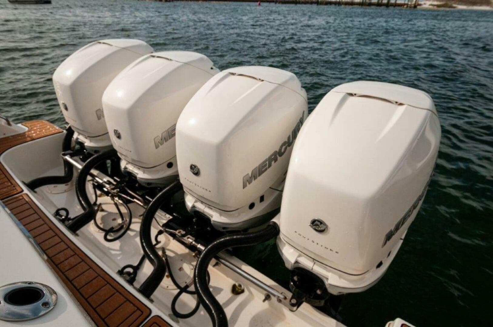 2018 Boston Whaler 420 Outrage — photo 25