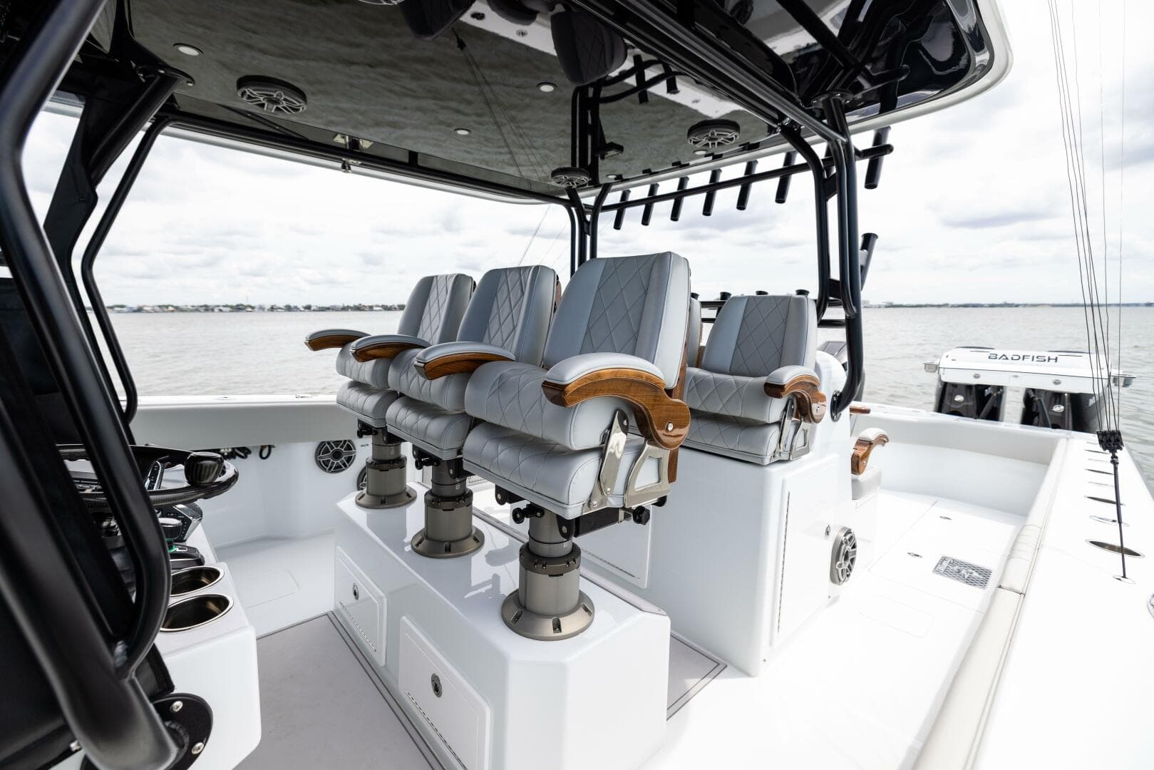 2025 Freeman 42 Lr — photo 61