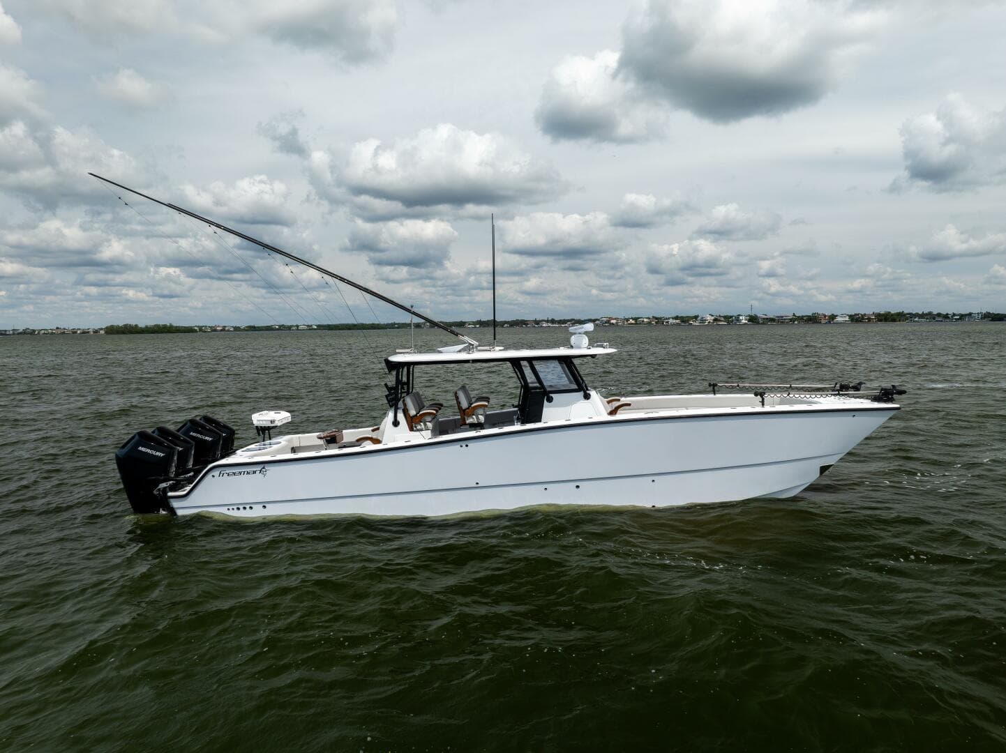 2025 Freeman 42 Lr — photo 15