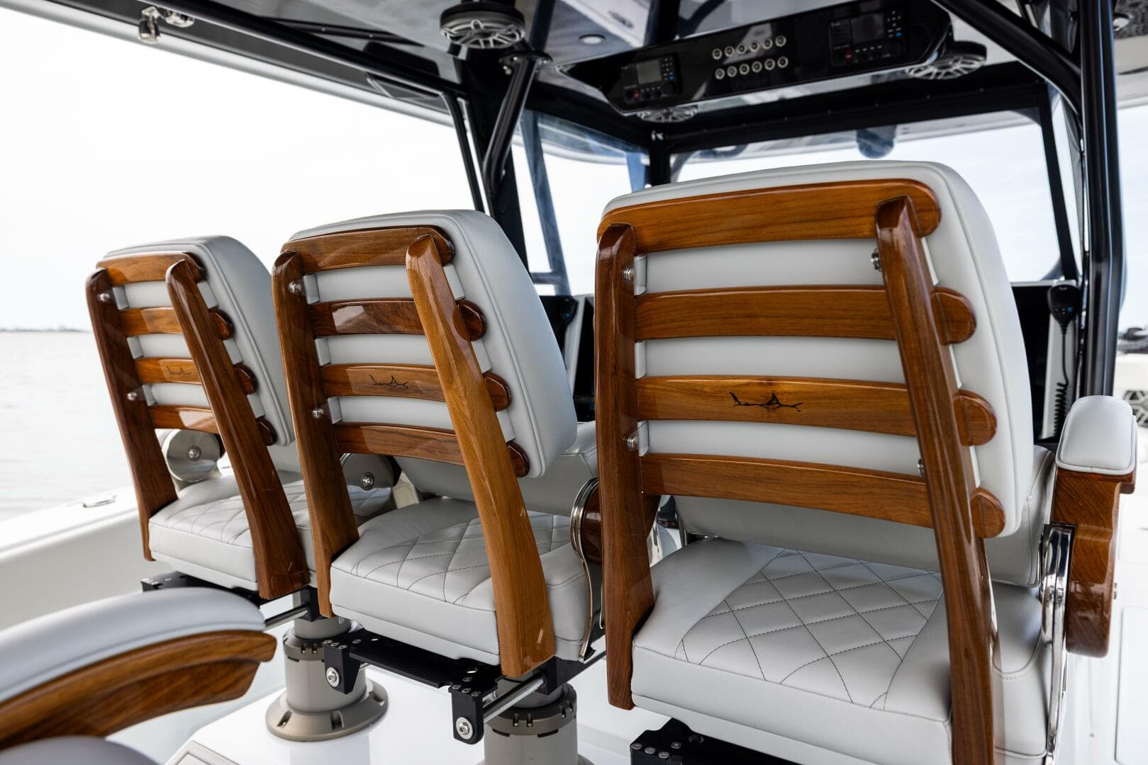 2025 Freeman 42 Lr — photo 56