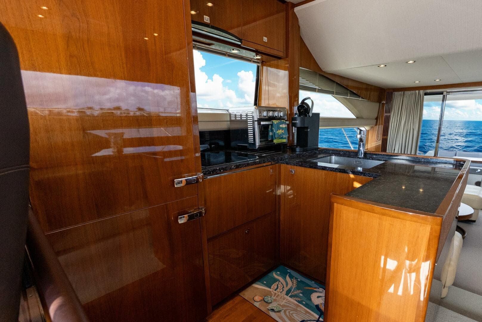 2015 Princess 56 — photo 40