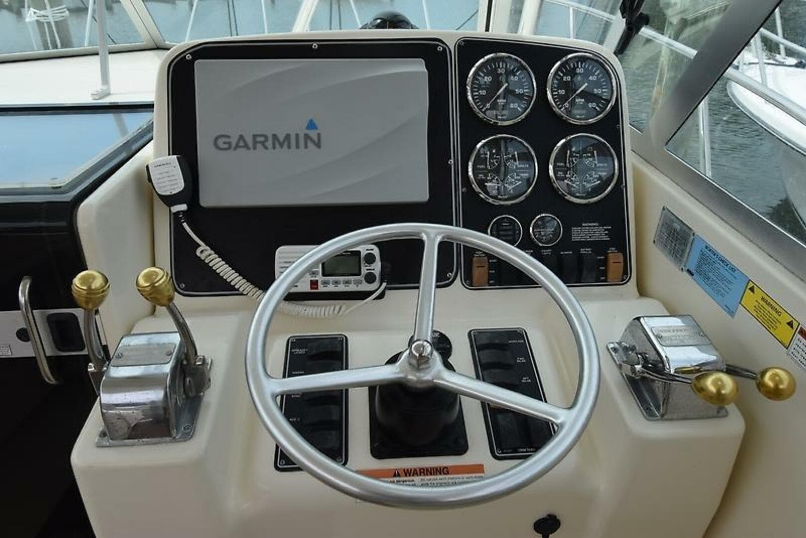 2003 Pursuit 3000 Express — photo 17