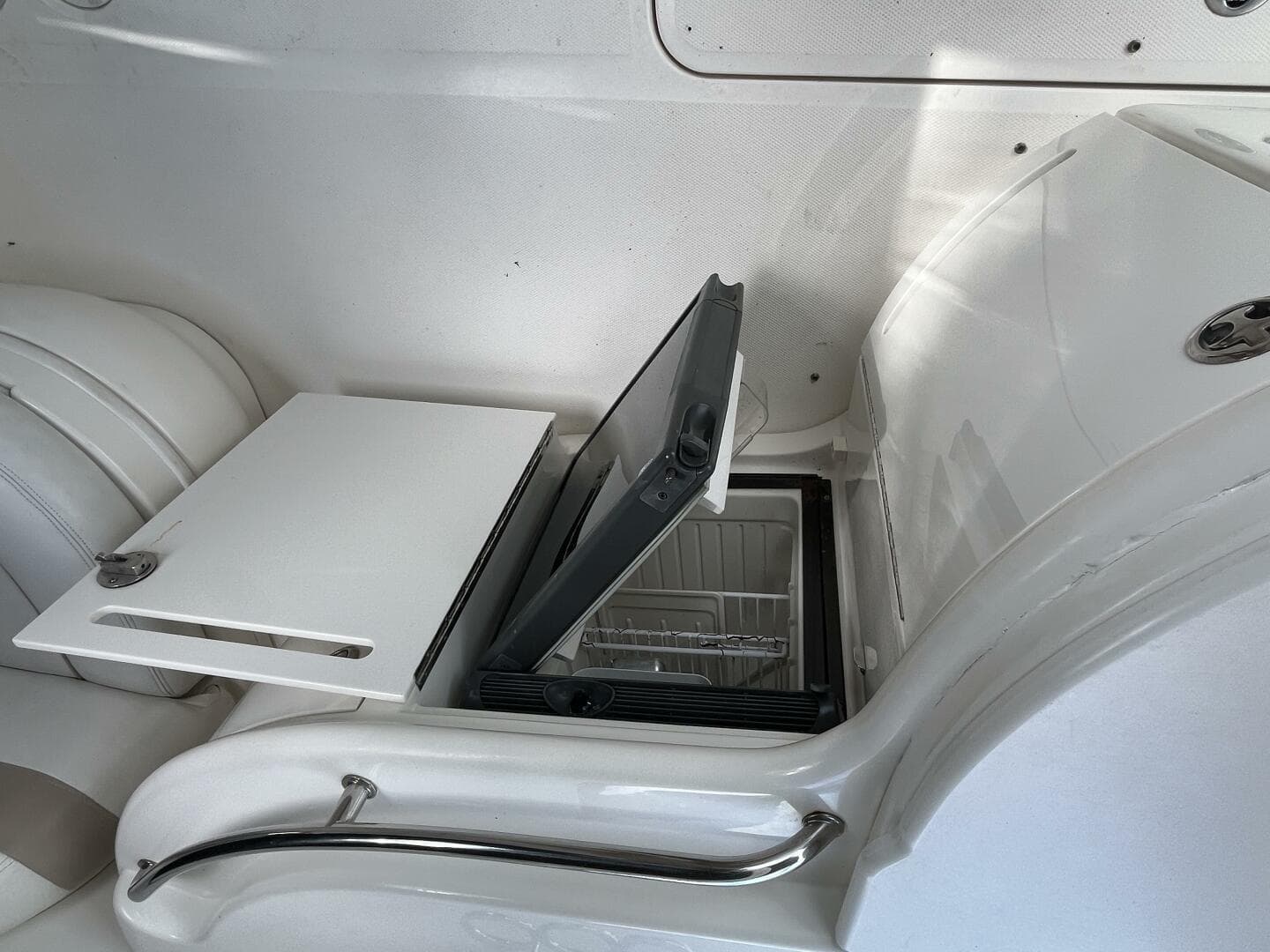 2003 Sea Ray 290 Sun Sport — photo 10