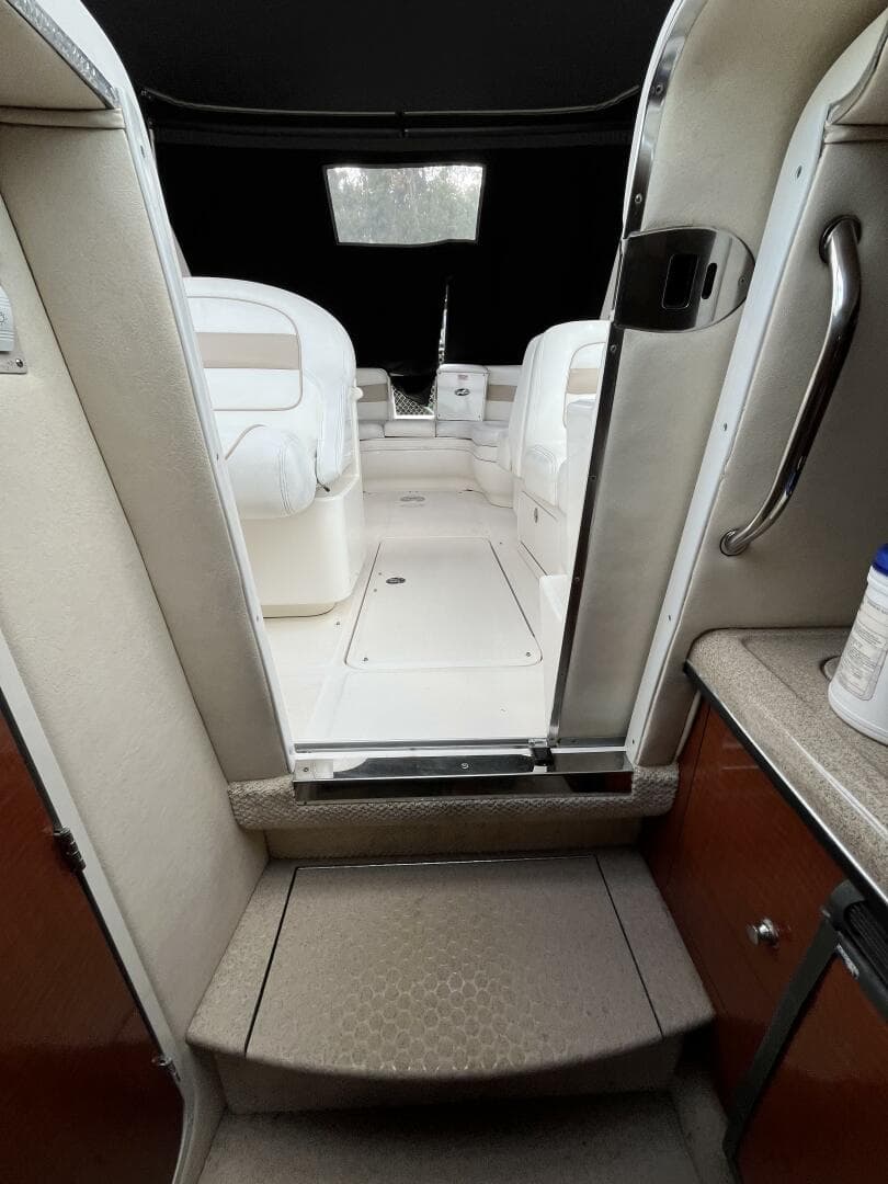 2003 Sea Ray 290 Sun Sport — photo 12
