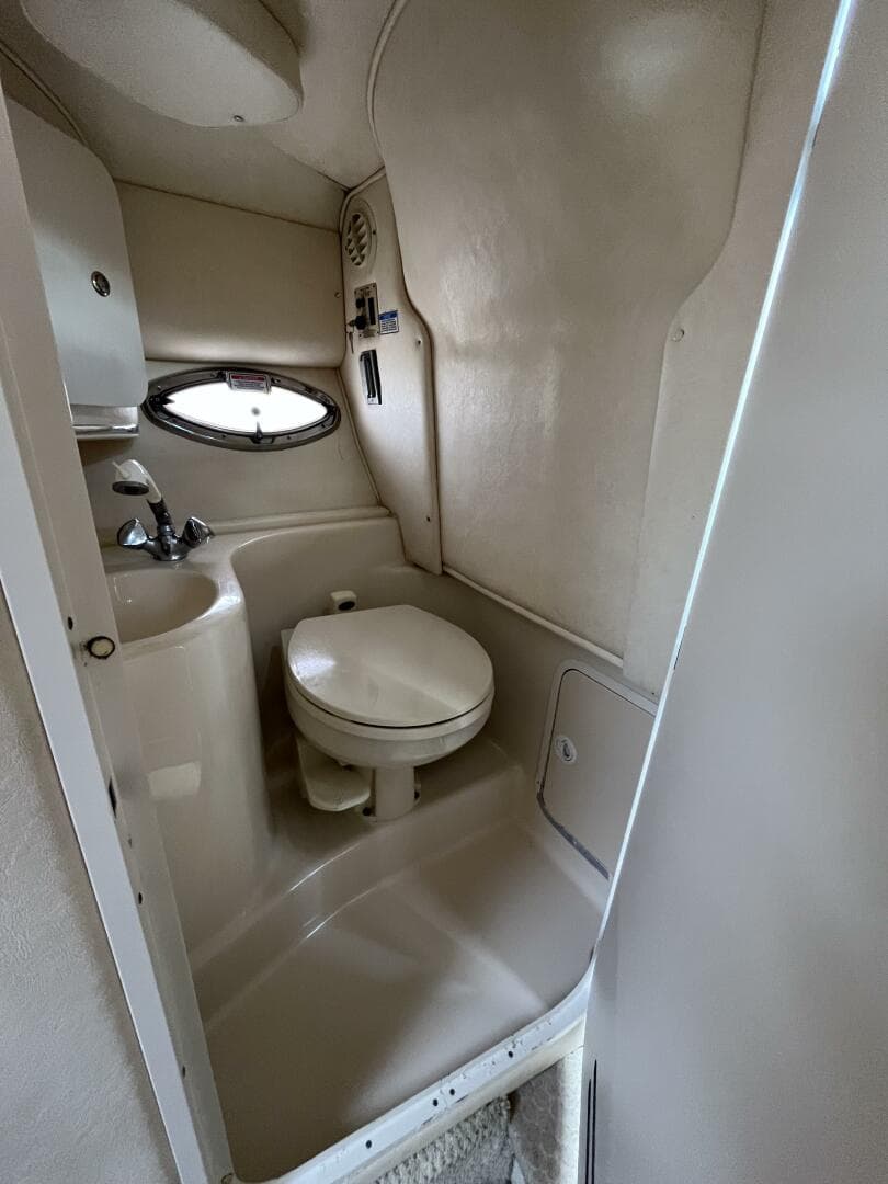 2003 Sea Ray 290 Sun Sport — photo 24