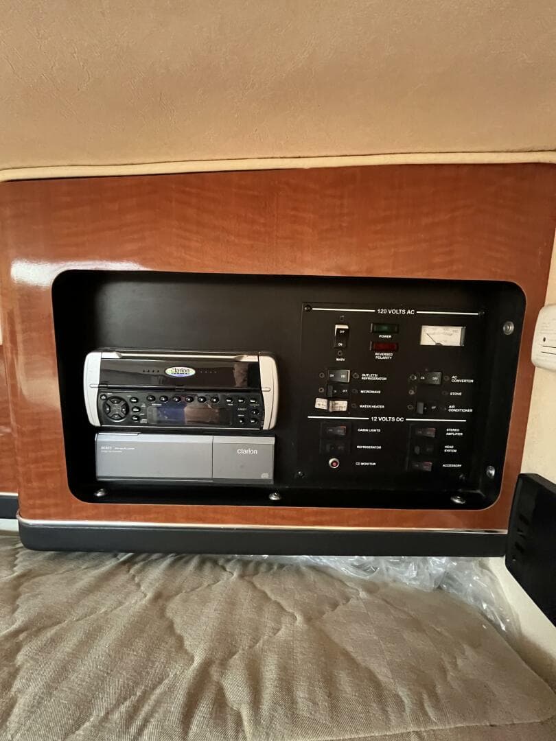 2003 Sea Ray 290 Sun Sport — photo 29