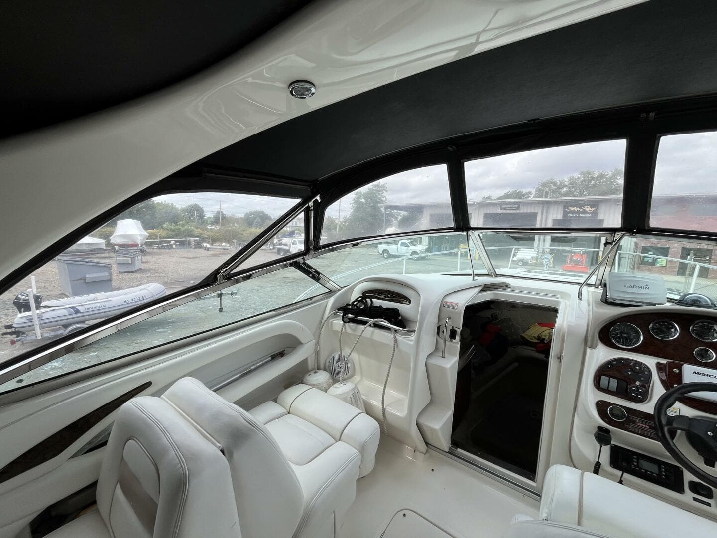 2003 Sea Ray 290 Sun Sport — photo 14