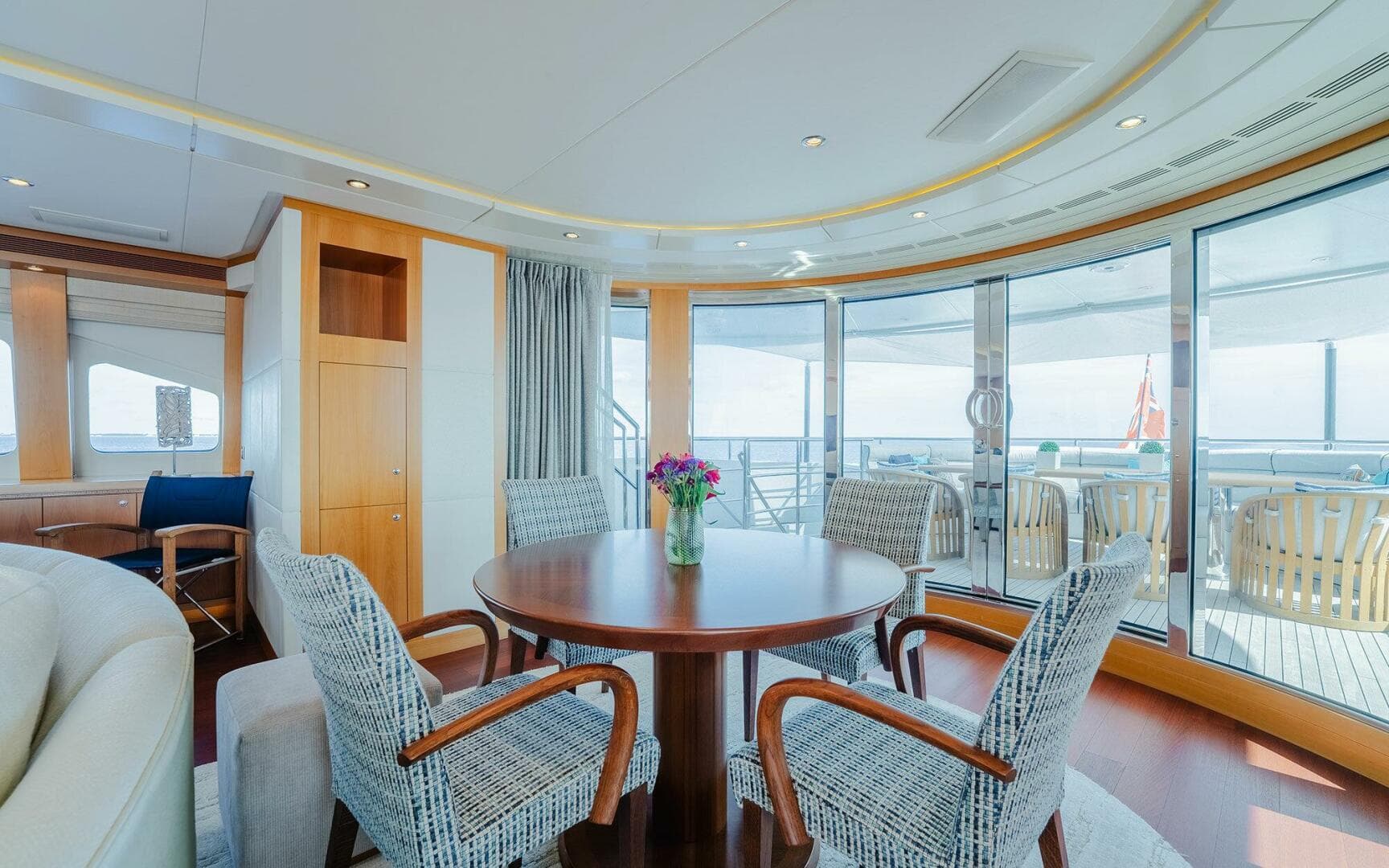 2011 Heesen Yachts — photo 16