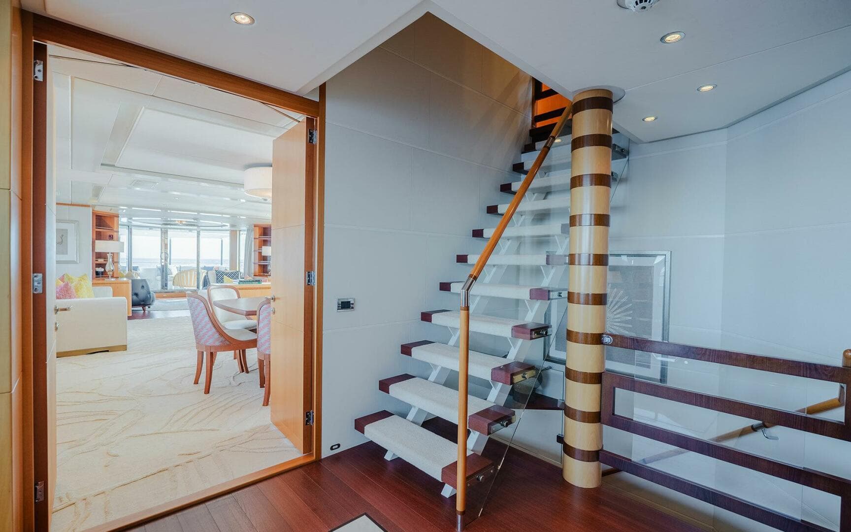 2011 Heesen Yachts — photo 13