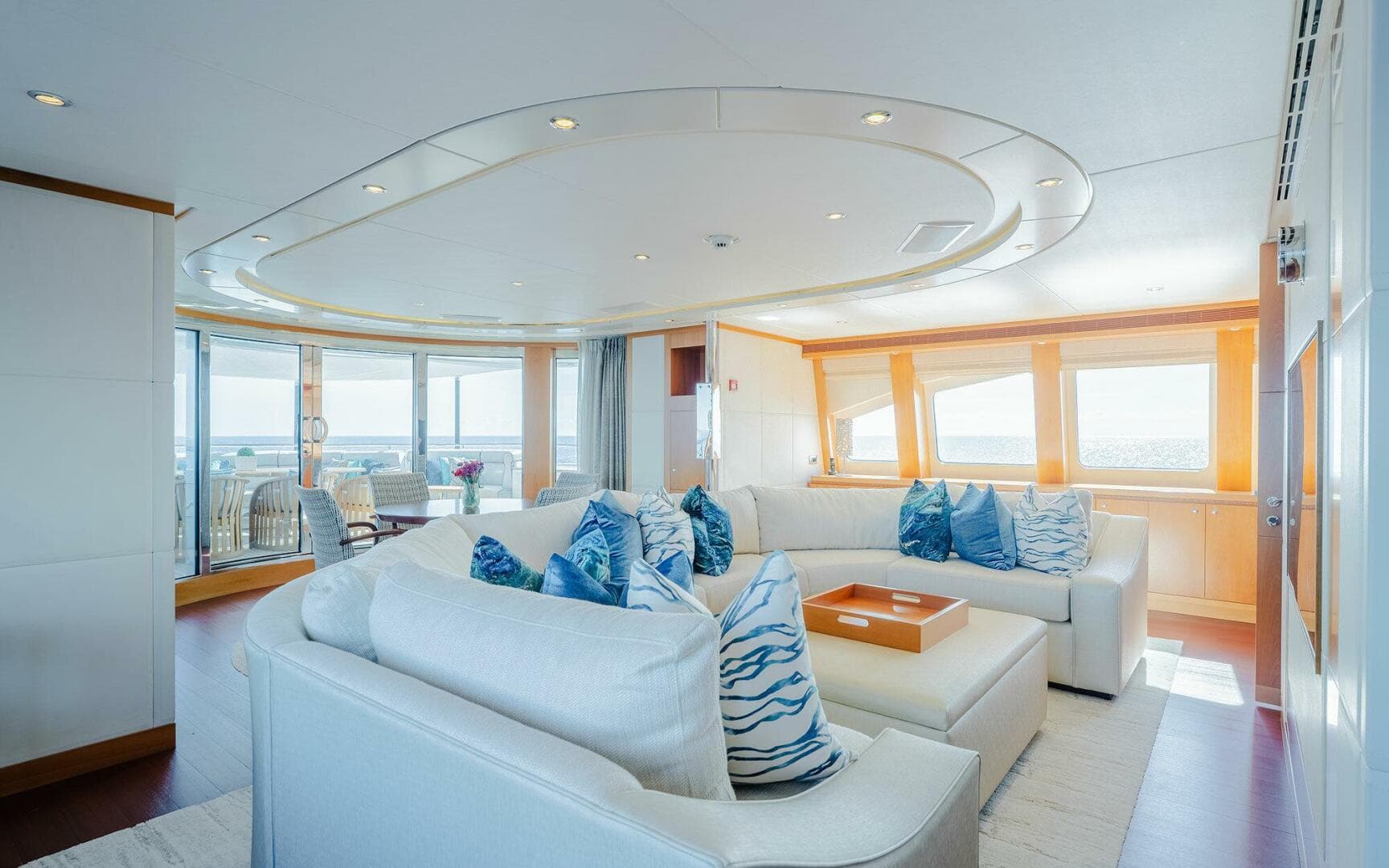 2011 Heesen Yachts — photo 14