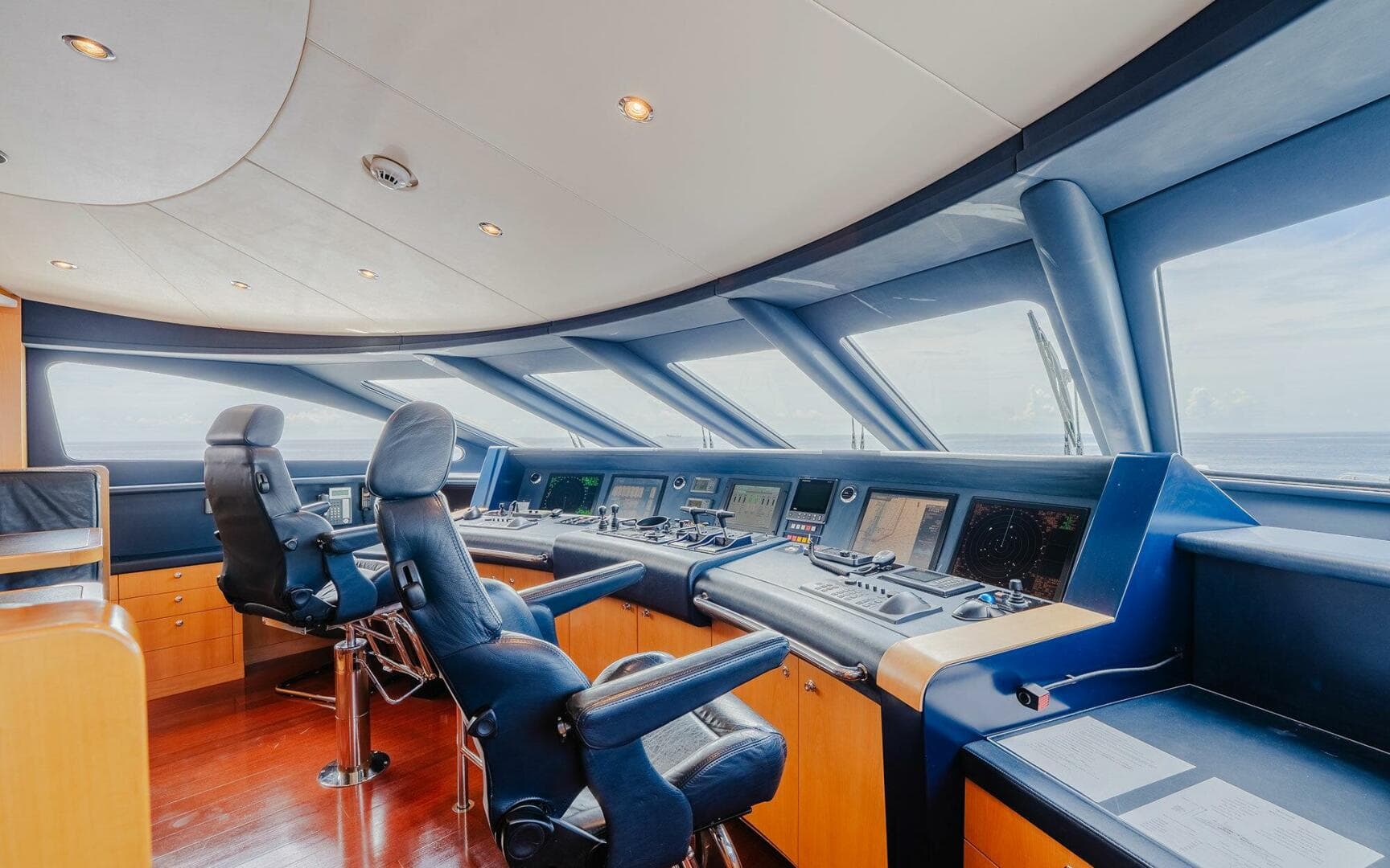 2011 Heesen Yachts — photo 19