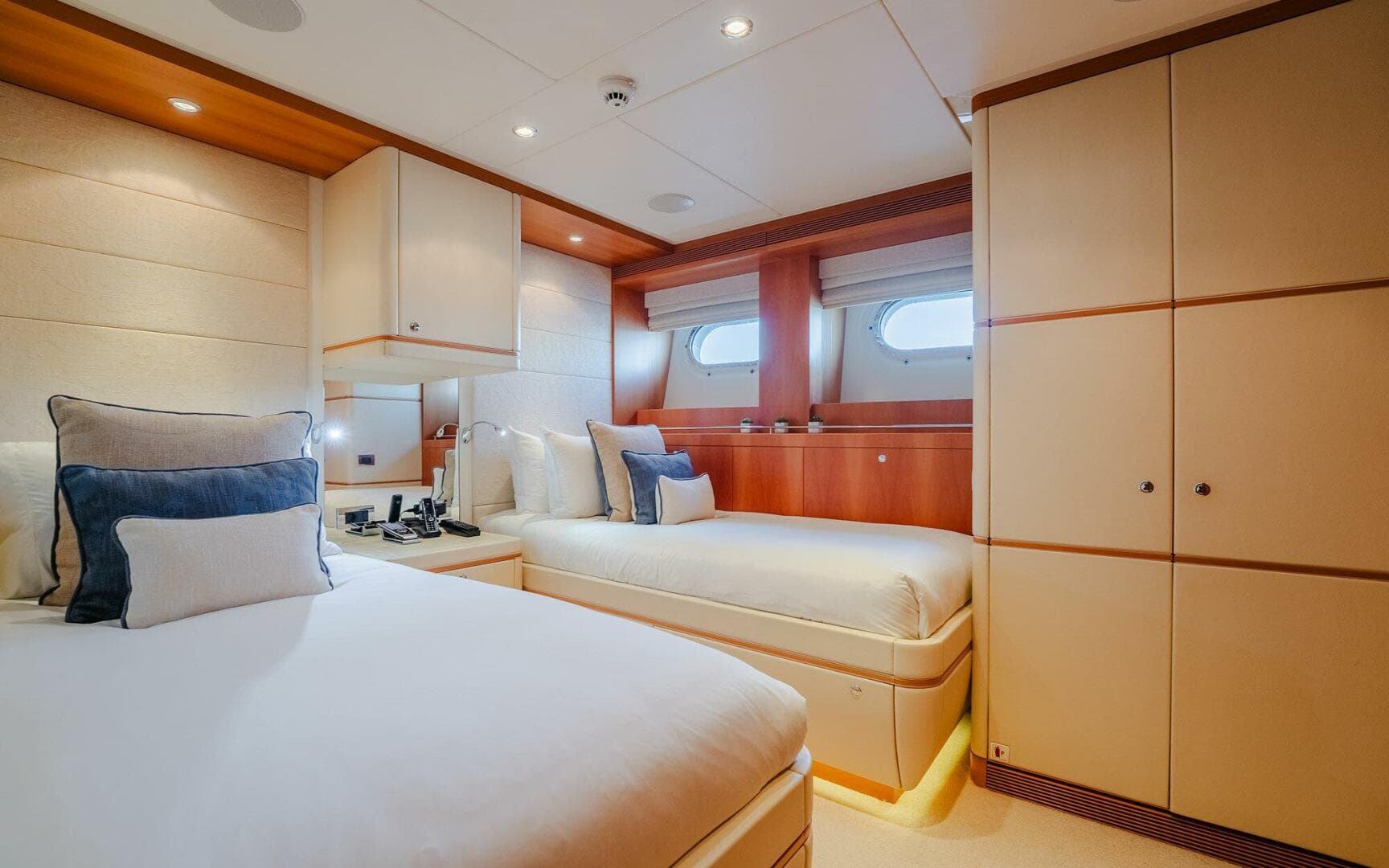 2011 Heesen Yachts — photo 12