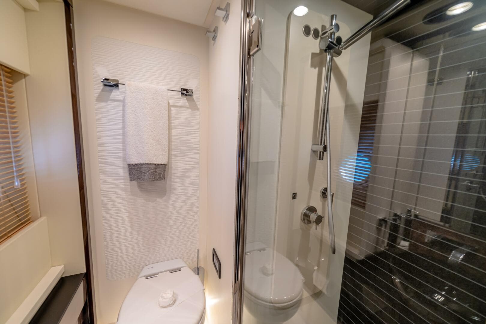 2017 Azimut 77S — photo 83