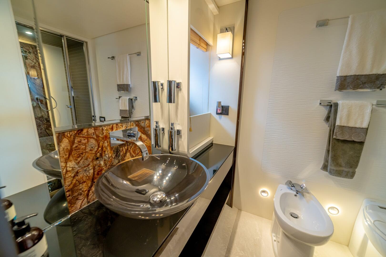 2017 Azimut 77S — photo 97