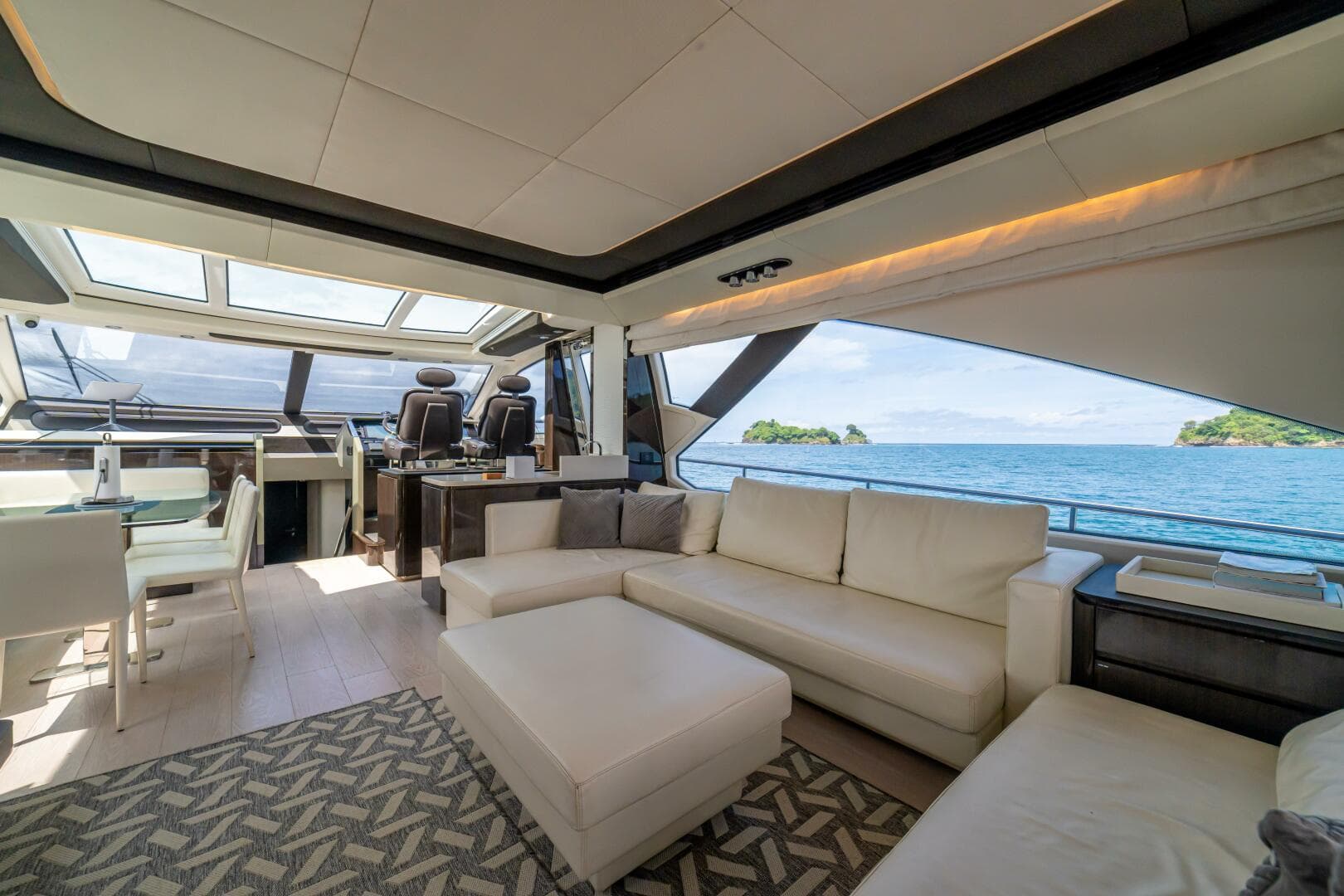 2017 Azimut 77S — photo 7