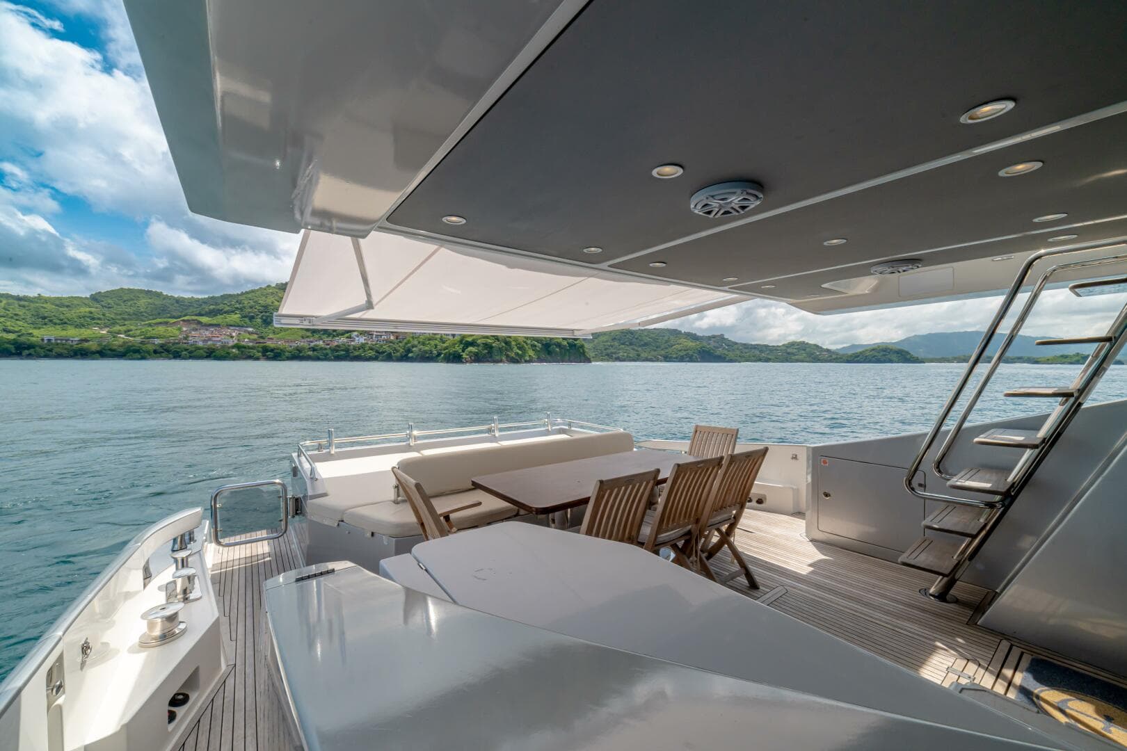 2017 Azimut 77S — photo 40