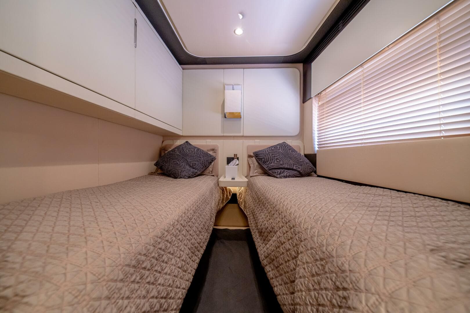 2017 Azimut 77S — photo 87