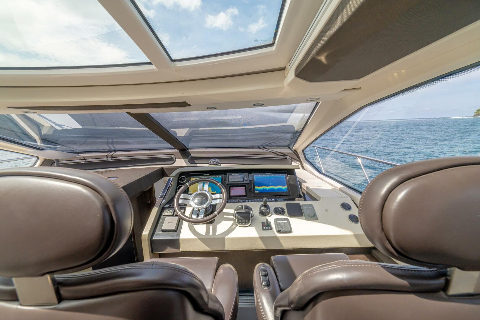 2017 Azimut 77S — photo 21