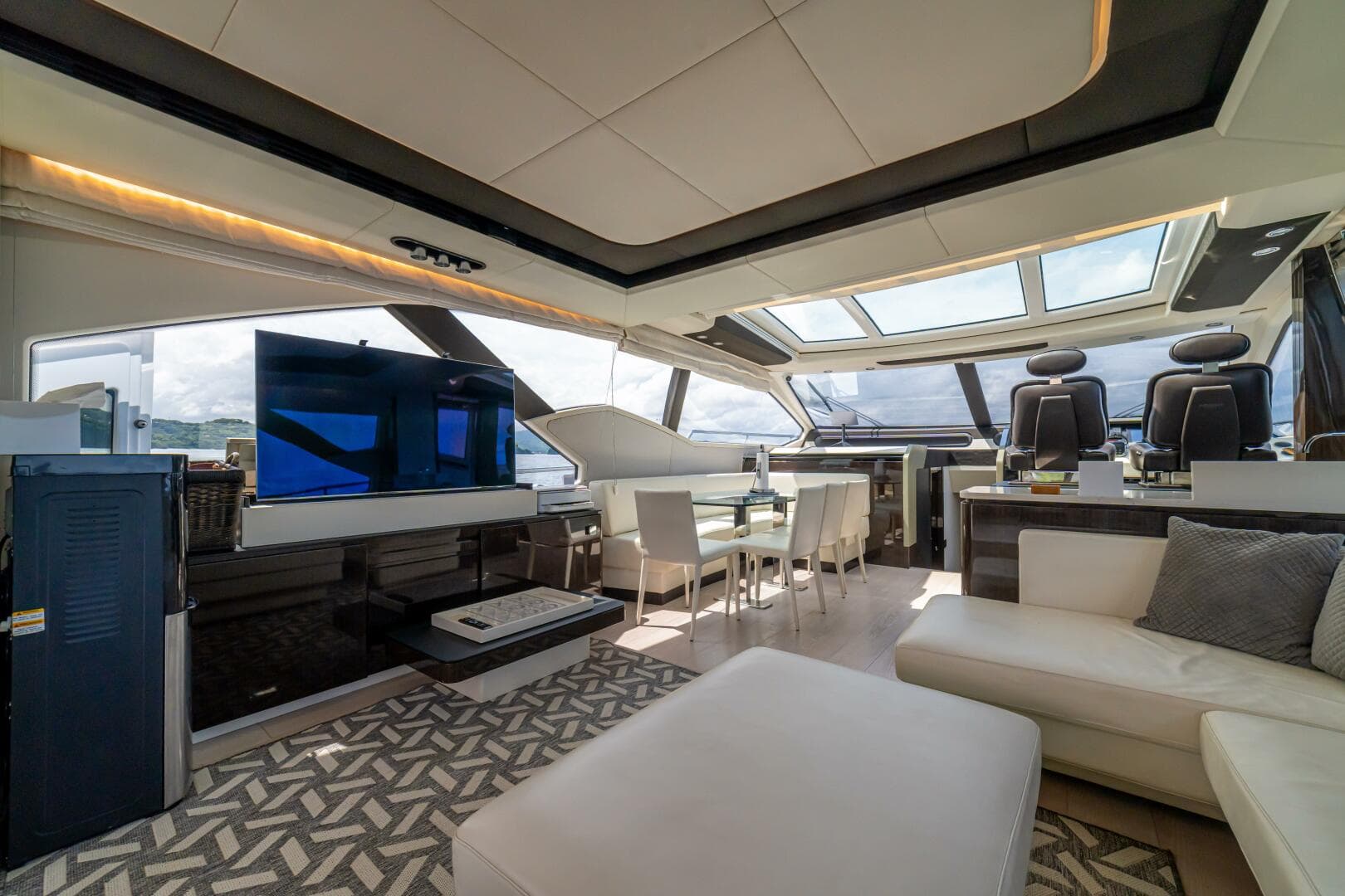 2017 Azimut 77S — photo 9