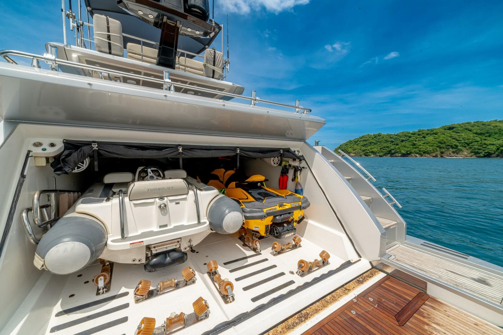 2017 Azimut 77S — photo 64