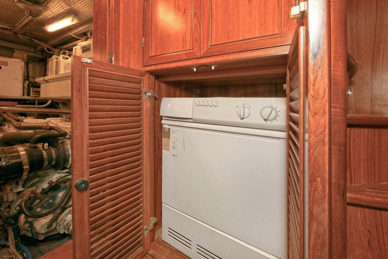 2002 Grand Alaskan Flushdeck — photo 46