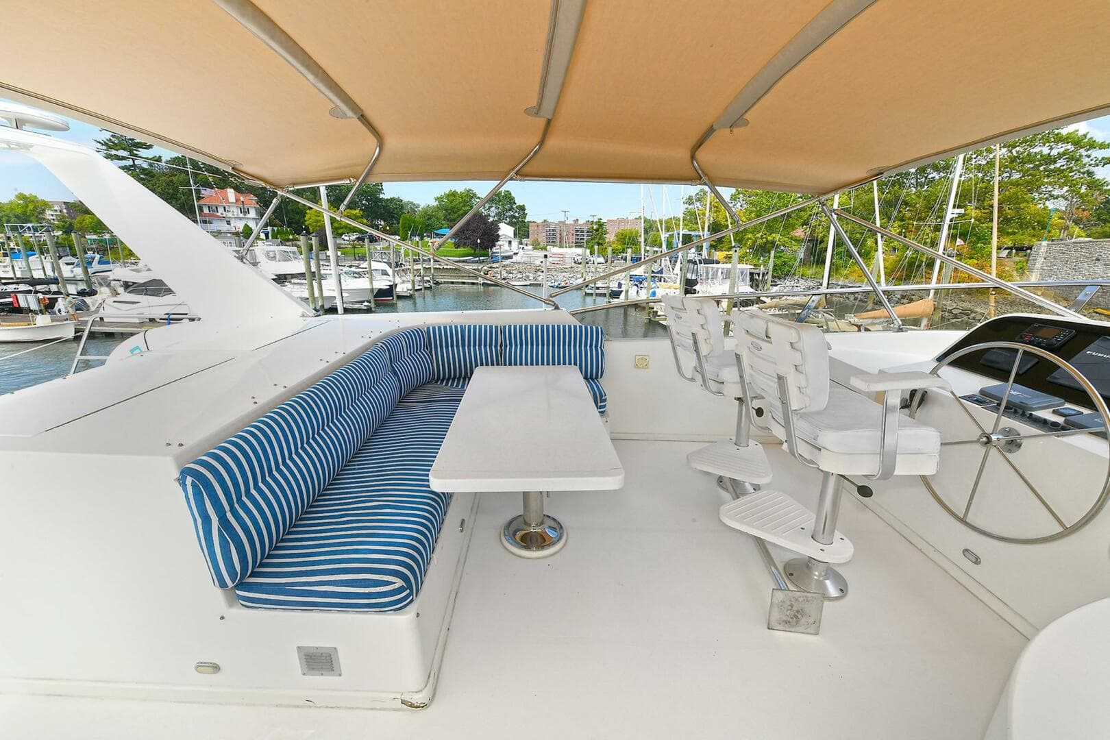 2002 Grand Alaskan Flushdeck — photo 53