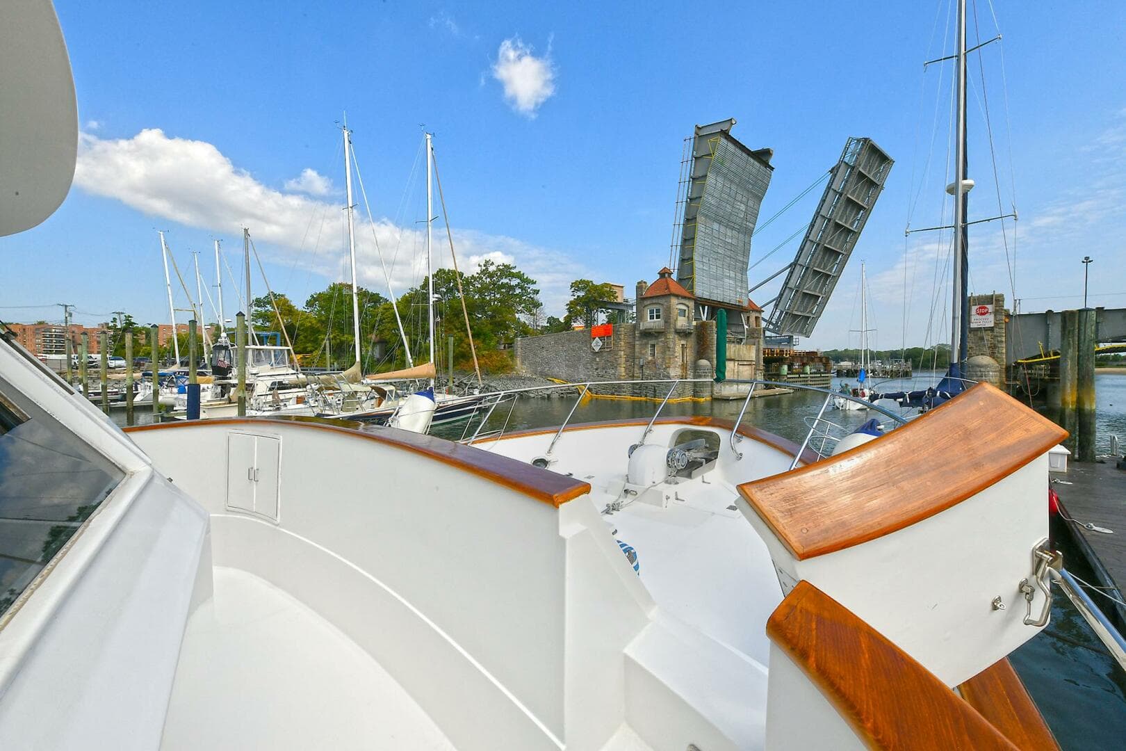 2002 Grand Alaskan Flushdeck — photo 57