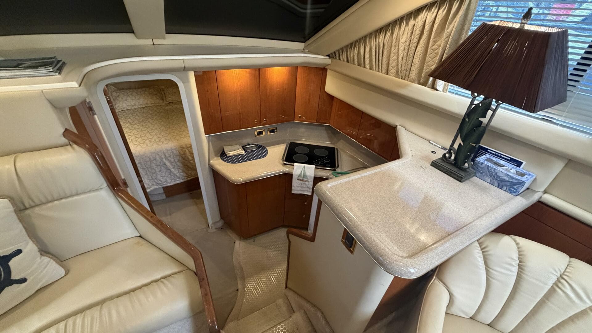 2000 Sea Ray 380 Aft Cabin — photo 25