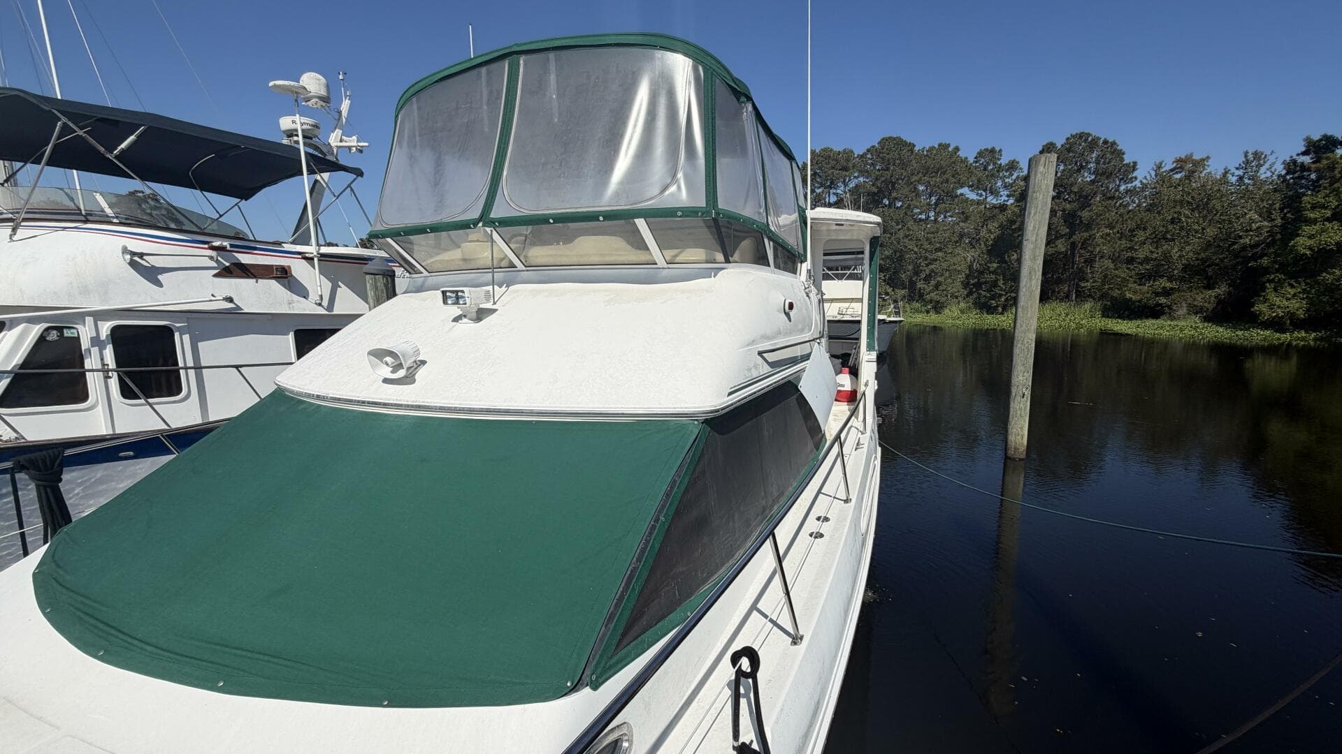 2000 Sea Ray 380 Aft Cabin — photo 5