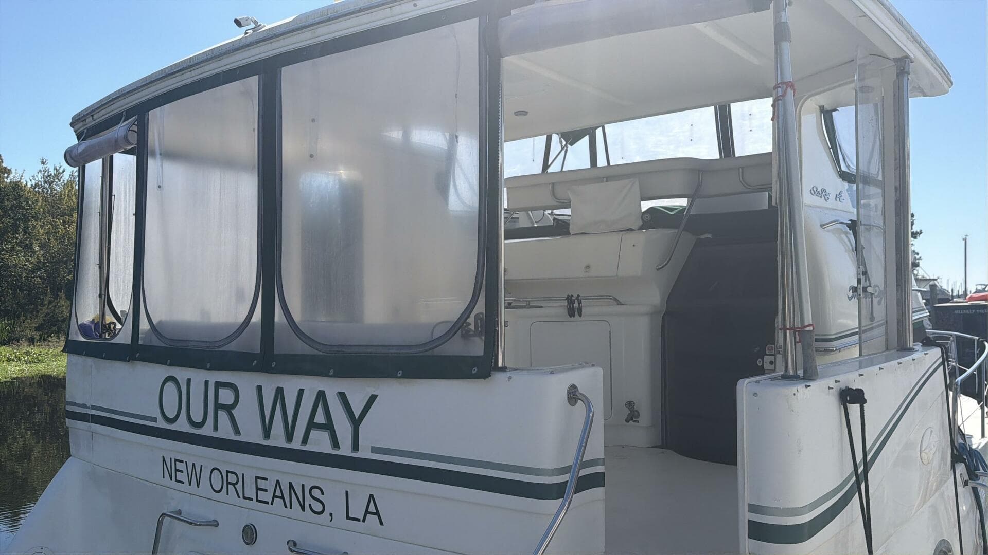 2000 Sea Ray 380 Aft Cabin — photo 8