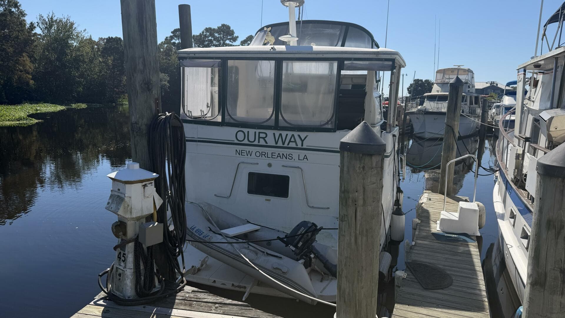 2000 Sea Ray 380 Aft Cabin — photo 6