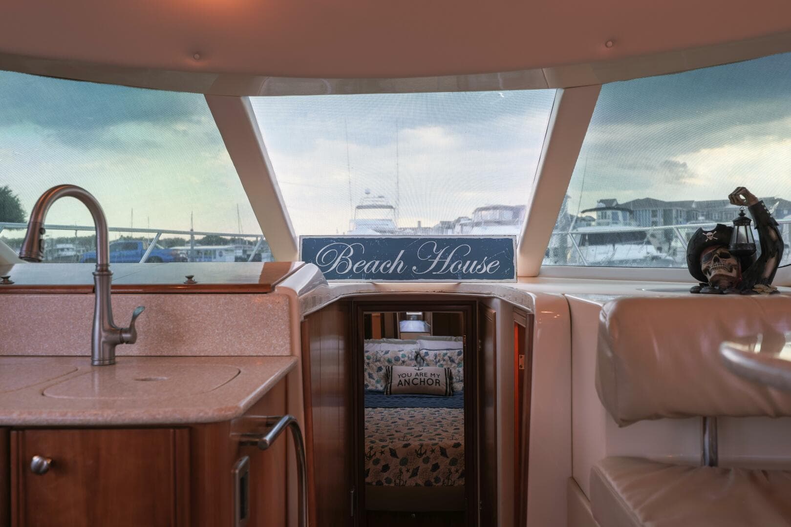 2004 Meridian 411 — photo 15