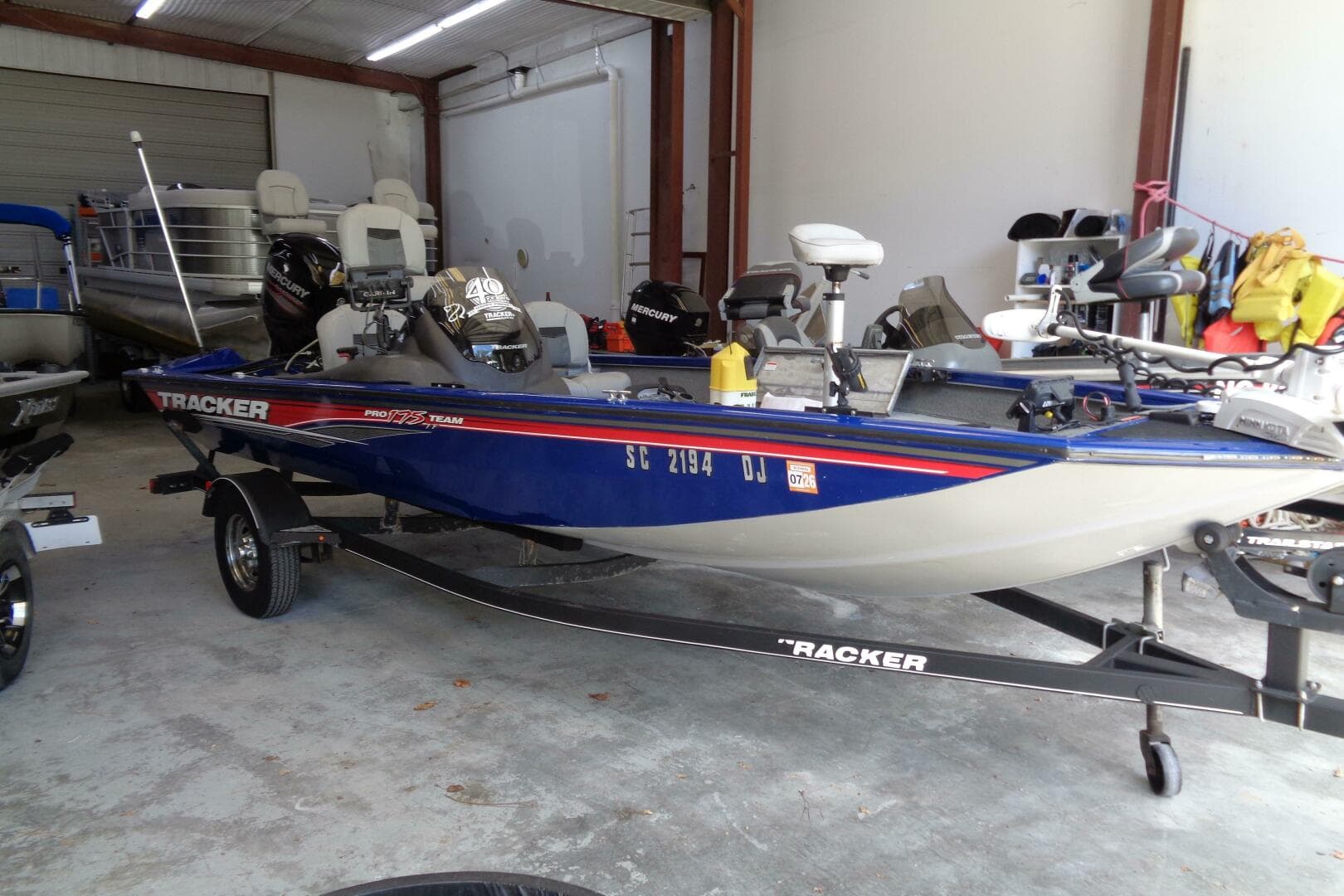 2016 Express Pt 175 — photo 12