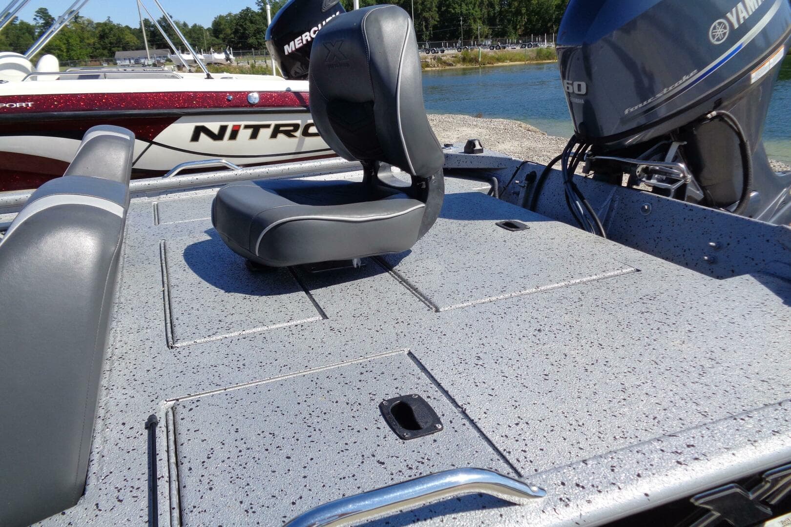 2016 Express Pt 175 — photo 4