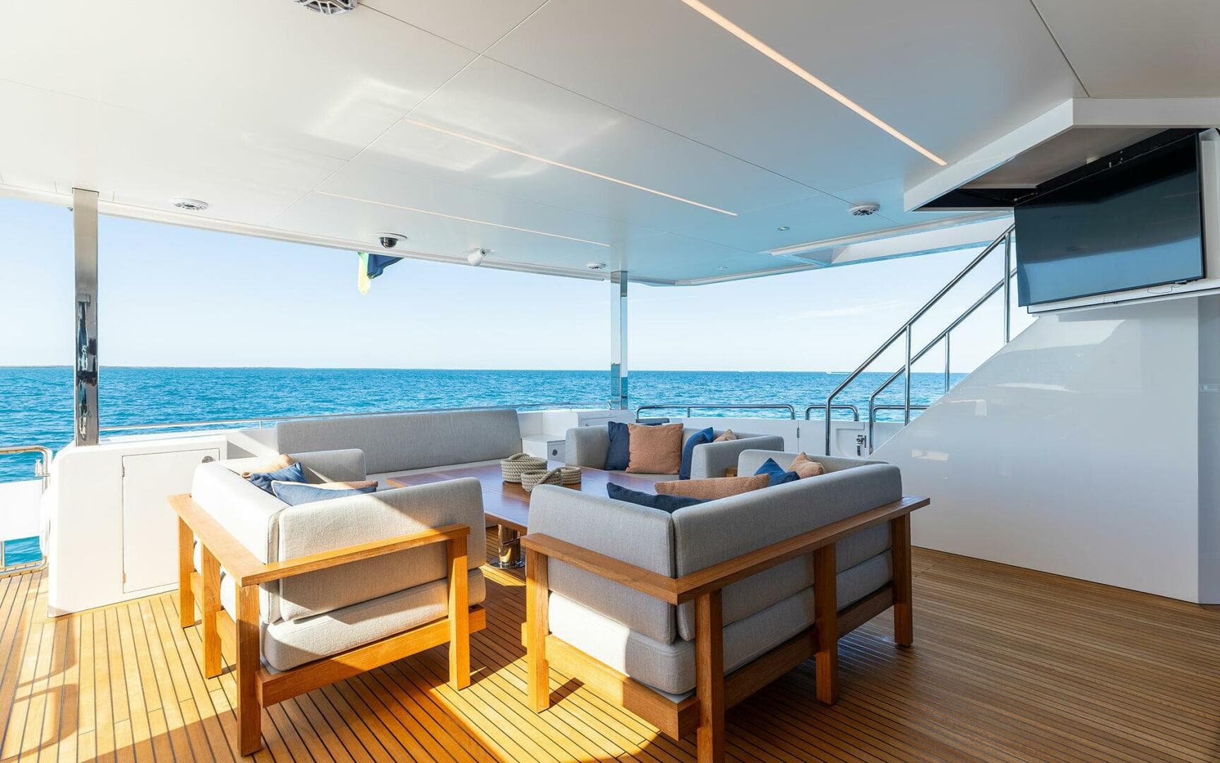 2022 Horizon Fd 92 Tri-Deck — photo 3